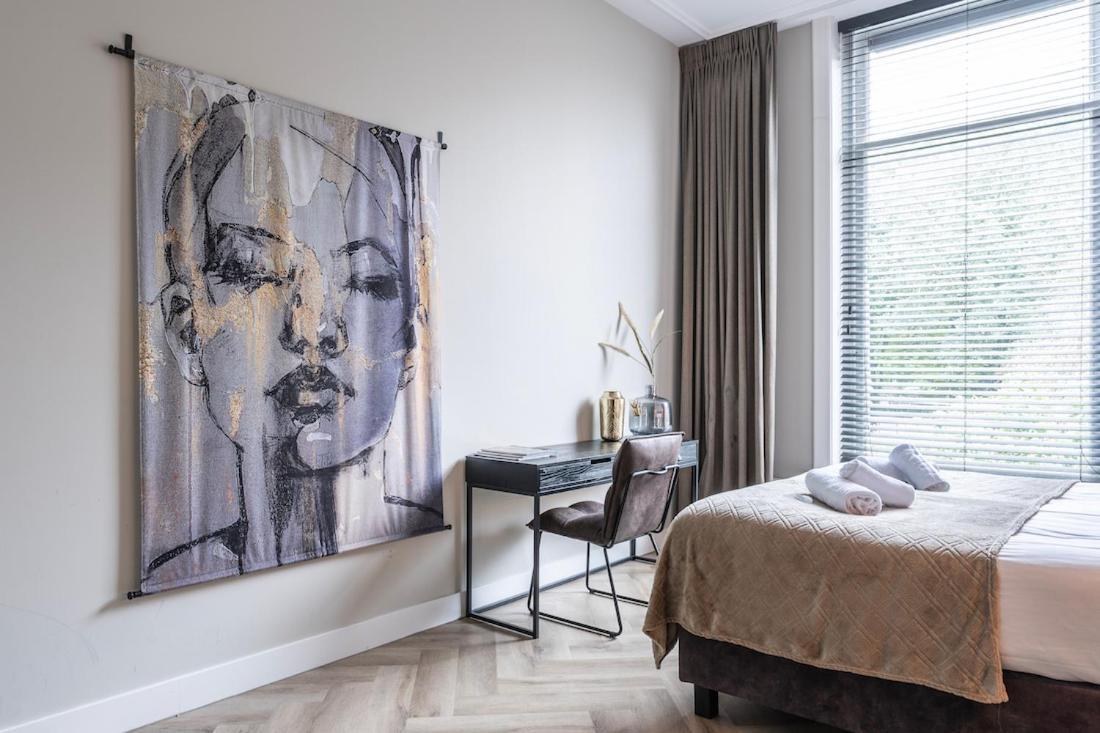 טילבורג Xxl Loft With Bath Located Stadsvilla מראה חיצוני תמונה