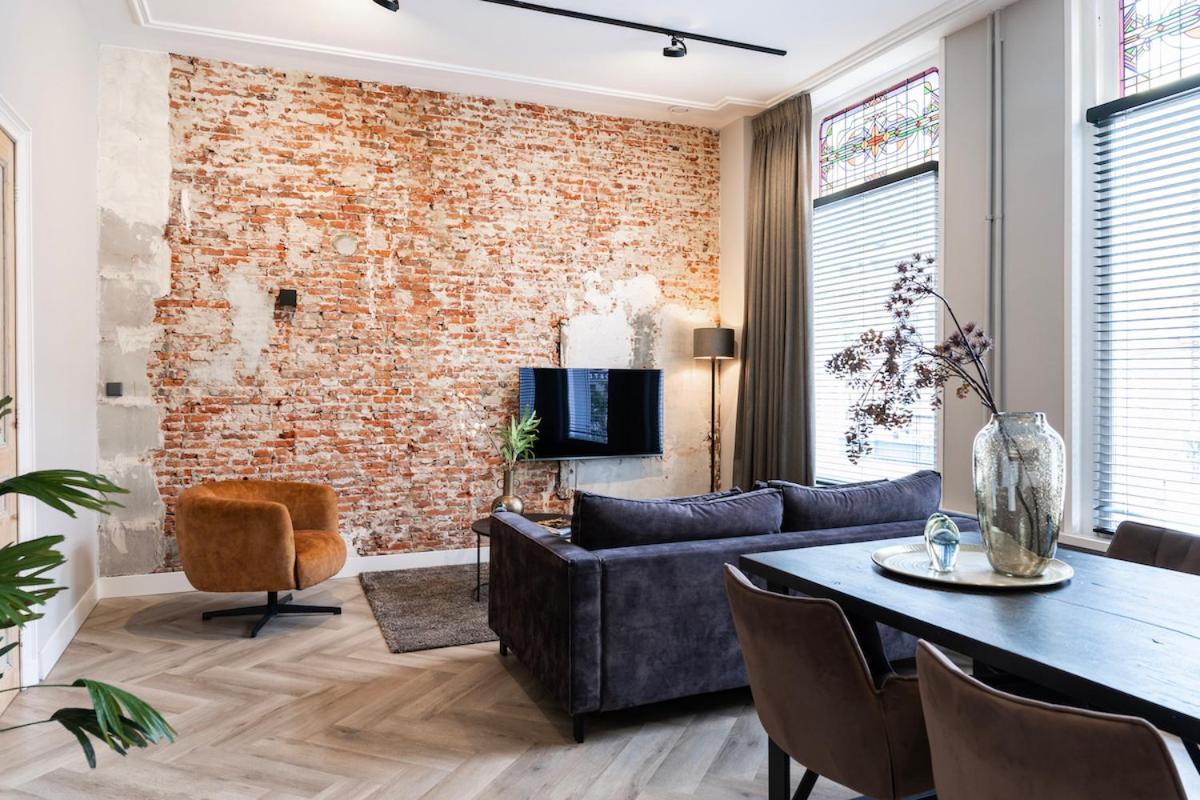 טילבורג Xxl Loft With Bath Located Stadsvilla מראה חיצוני תמונה