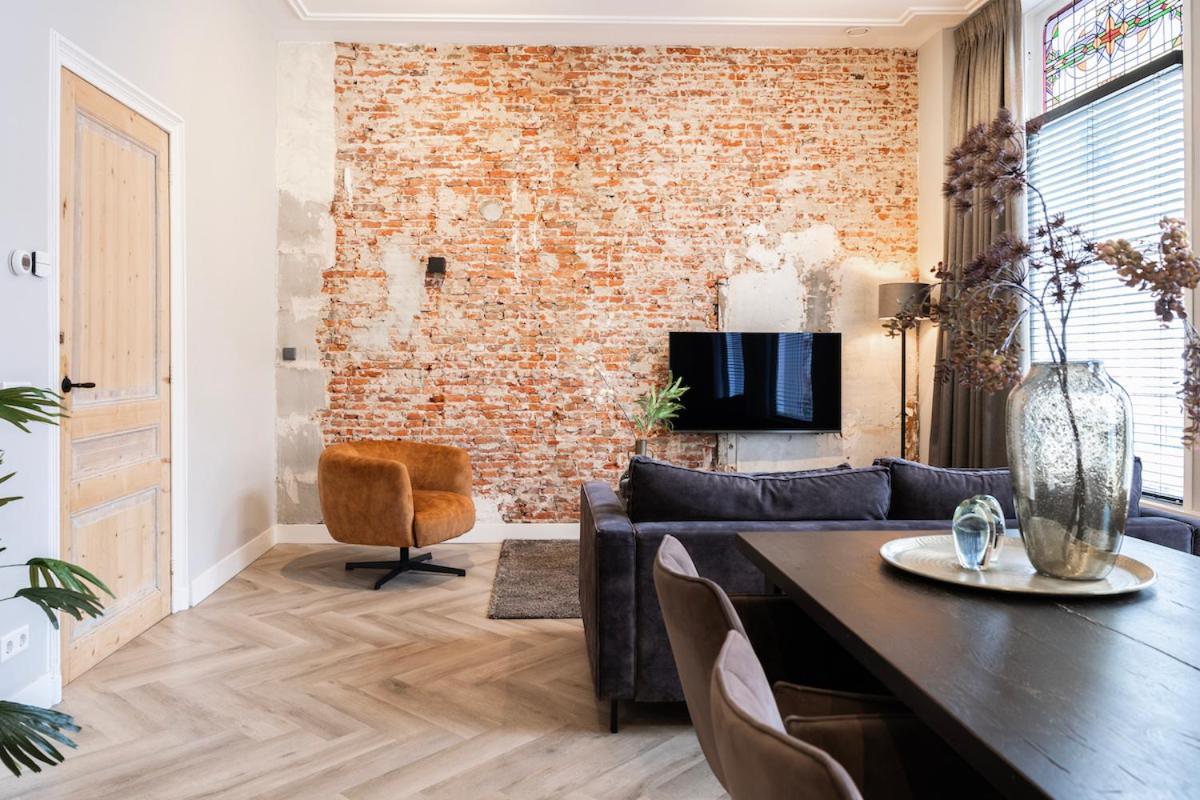 טילבורג Xxl Loft With Bath Located Stadsvilla מראה חיצוני תמונה